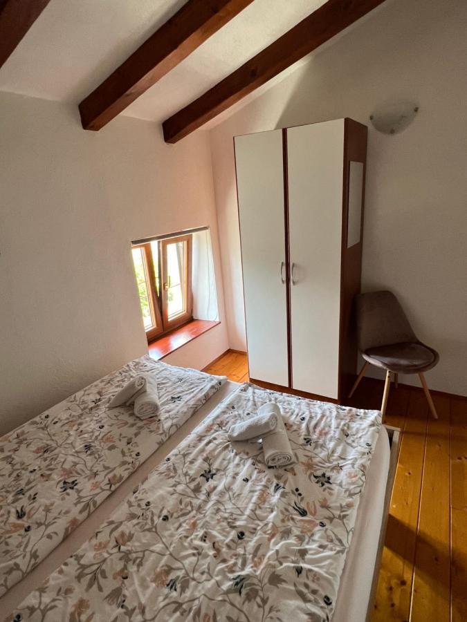 Kuca Za Odmor Matea Apartment Пореч Екстериор снимка